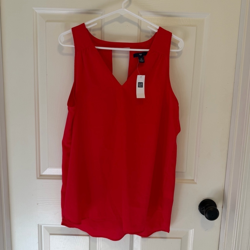 Gap V-neck keyhole Red Sleeveless Tank Top Size Large - Picture 2 of 6